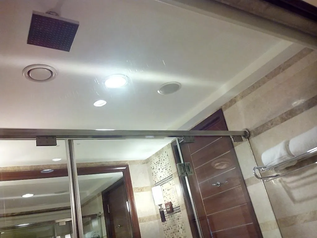 The Ocean Pearl Retreat Hotel New Delhi
