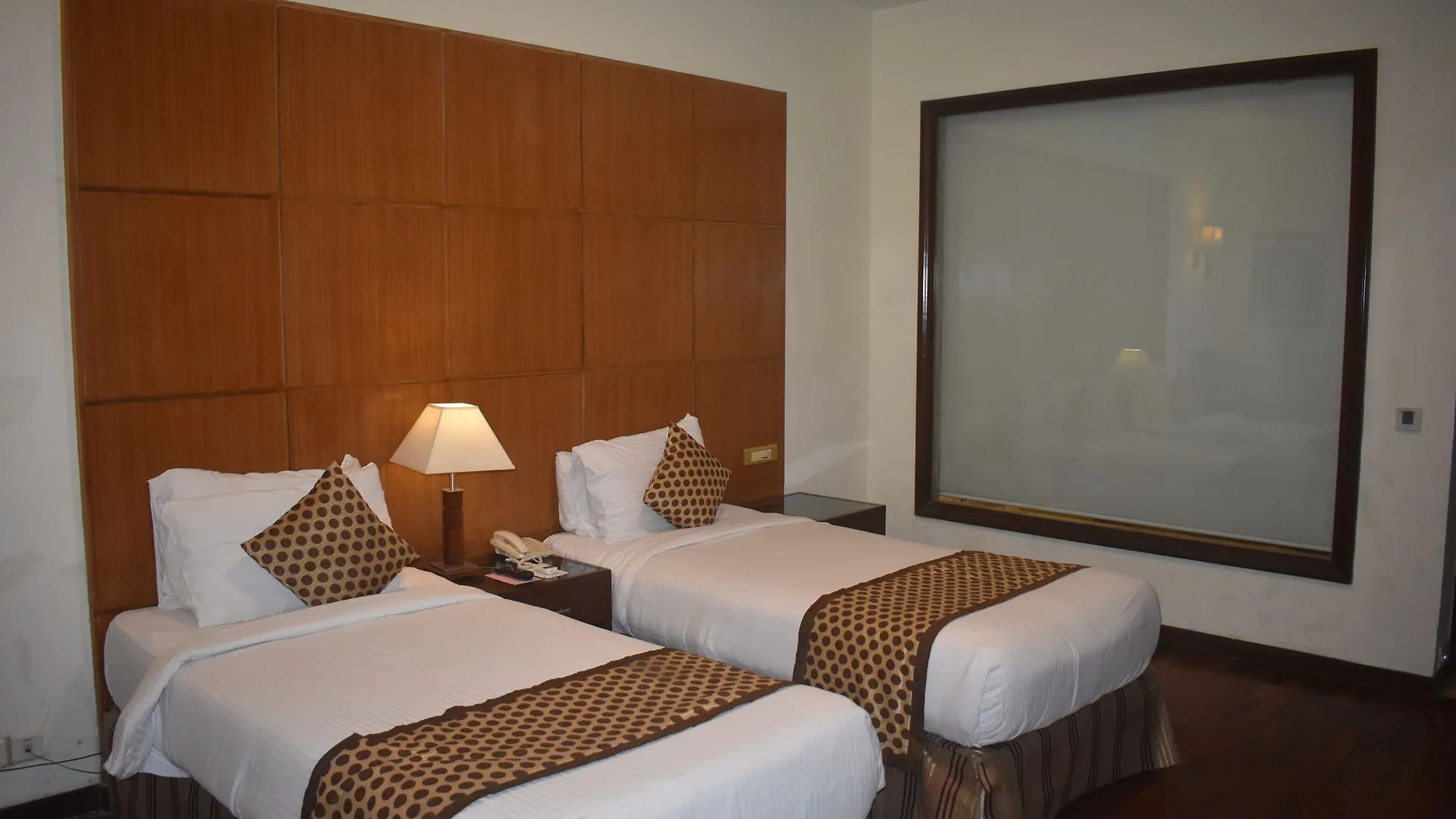 The Ocean Pearl Retreat Hotel New Delhi 3*,  India